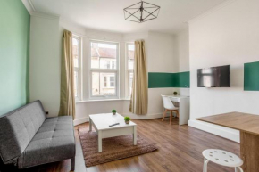 Lovely 1-bed Apartment Hove